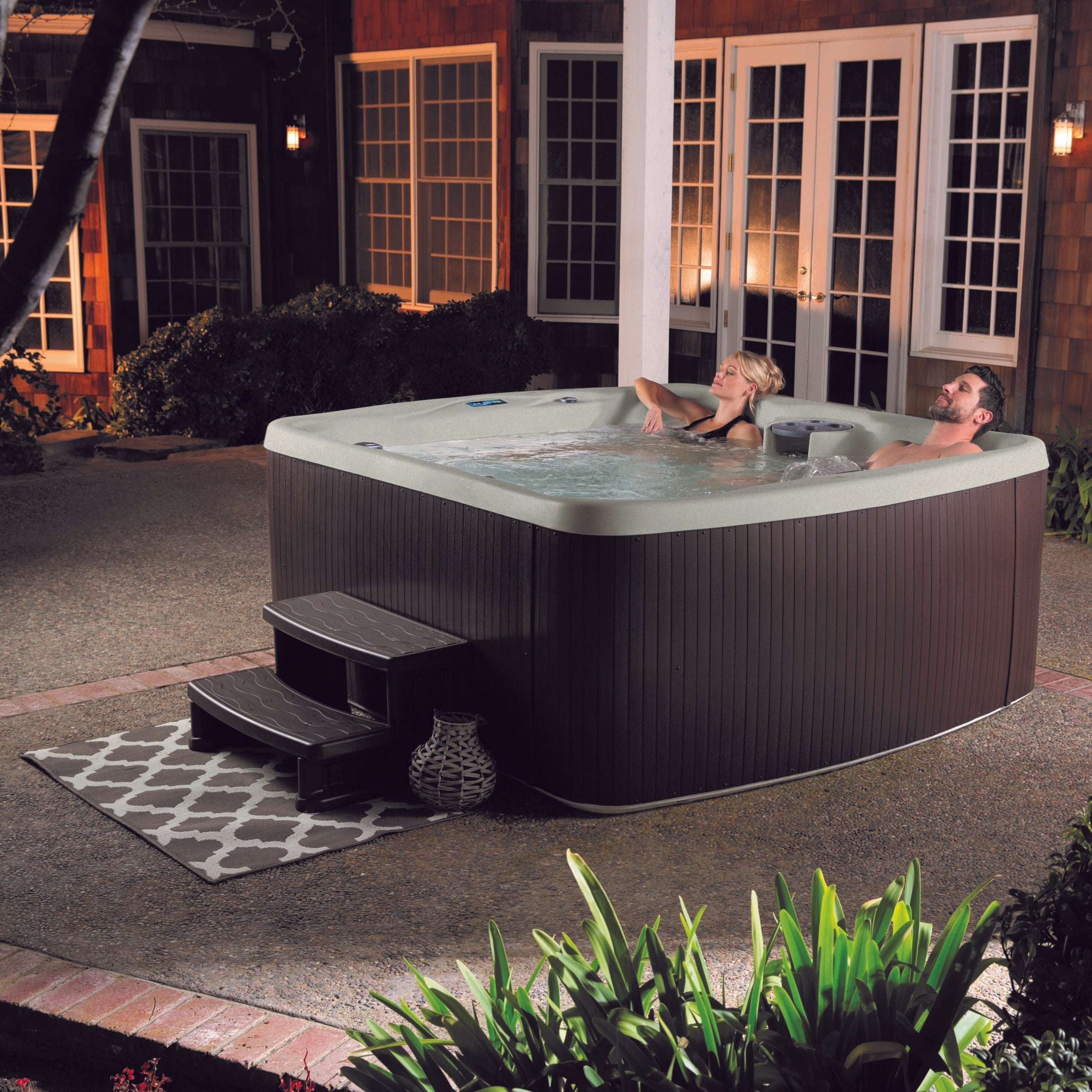 7 Surprising Health Benefits of Hot Tubs