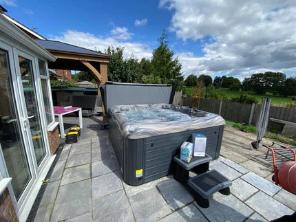 Choosing the Perfect Hot Tub: 13amp vs. 32amp—What’s the Difference?