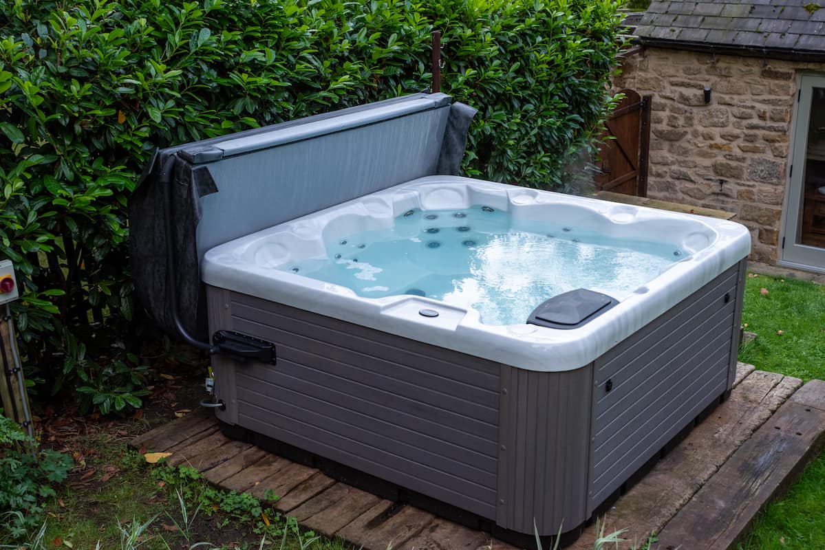 How to look after your hot tub when not in use
