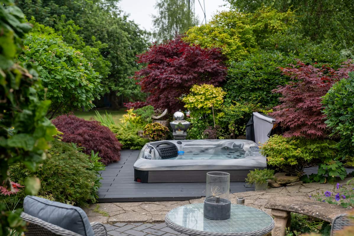 Hot tub privacy ideas for your garden