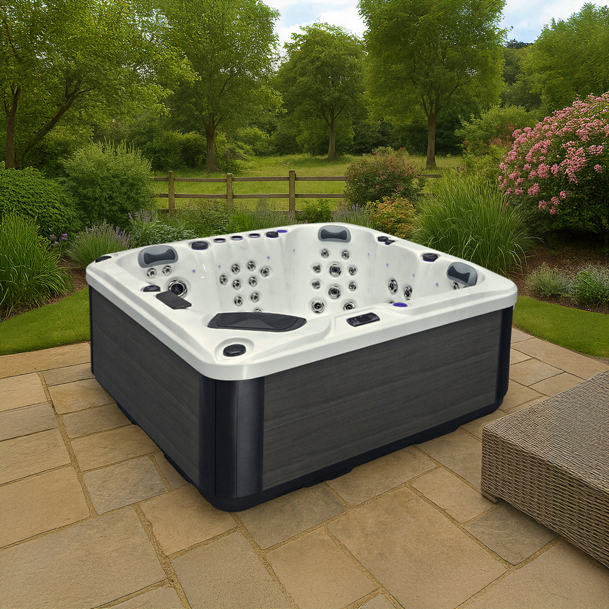 Relax 9 Hot Tub