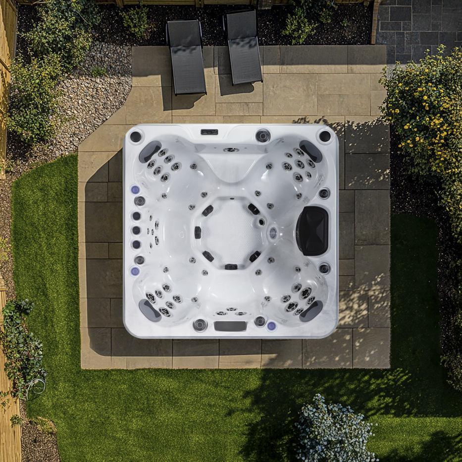 Relax 6 Hot Tub