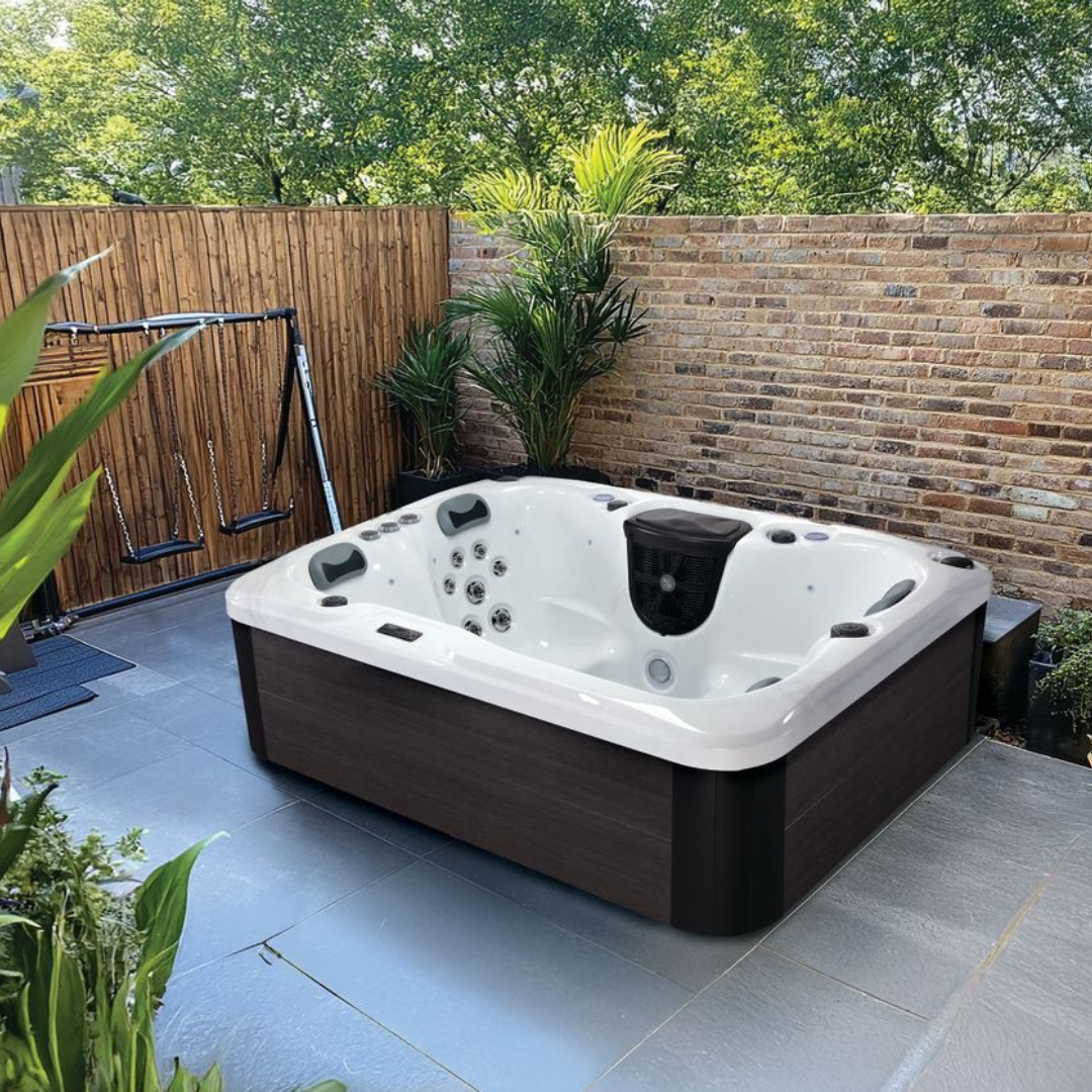 Relax 1 Hot Tub