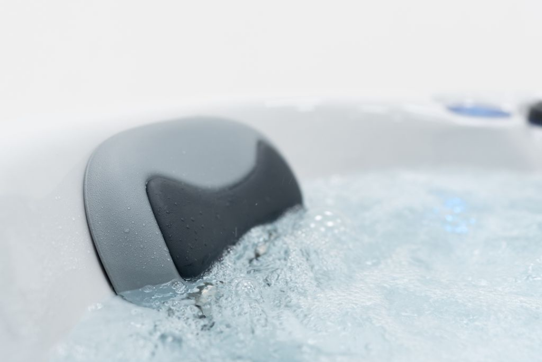Relax 6 Hot Tub