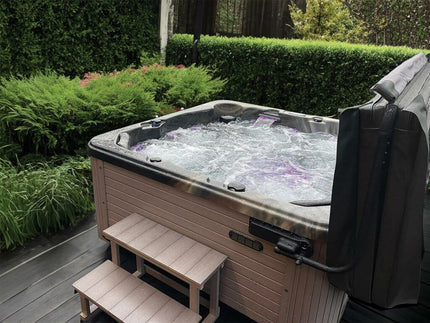 How to host the perfect hot tub party