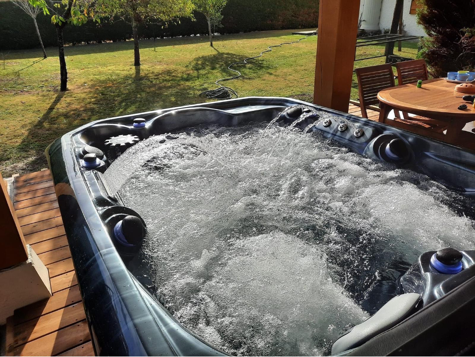 Fibromyalgia Awareness Week: Discover How Hot Tubs Can Be Your Secret Weapon!