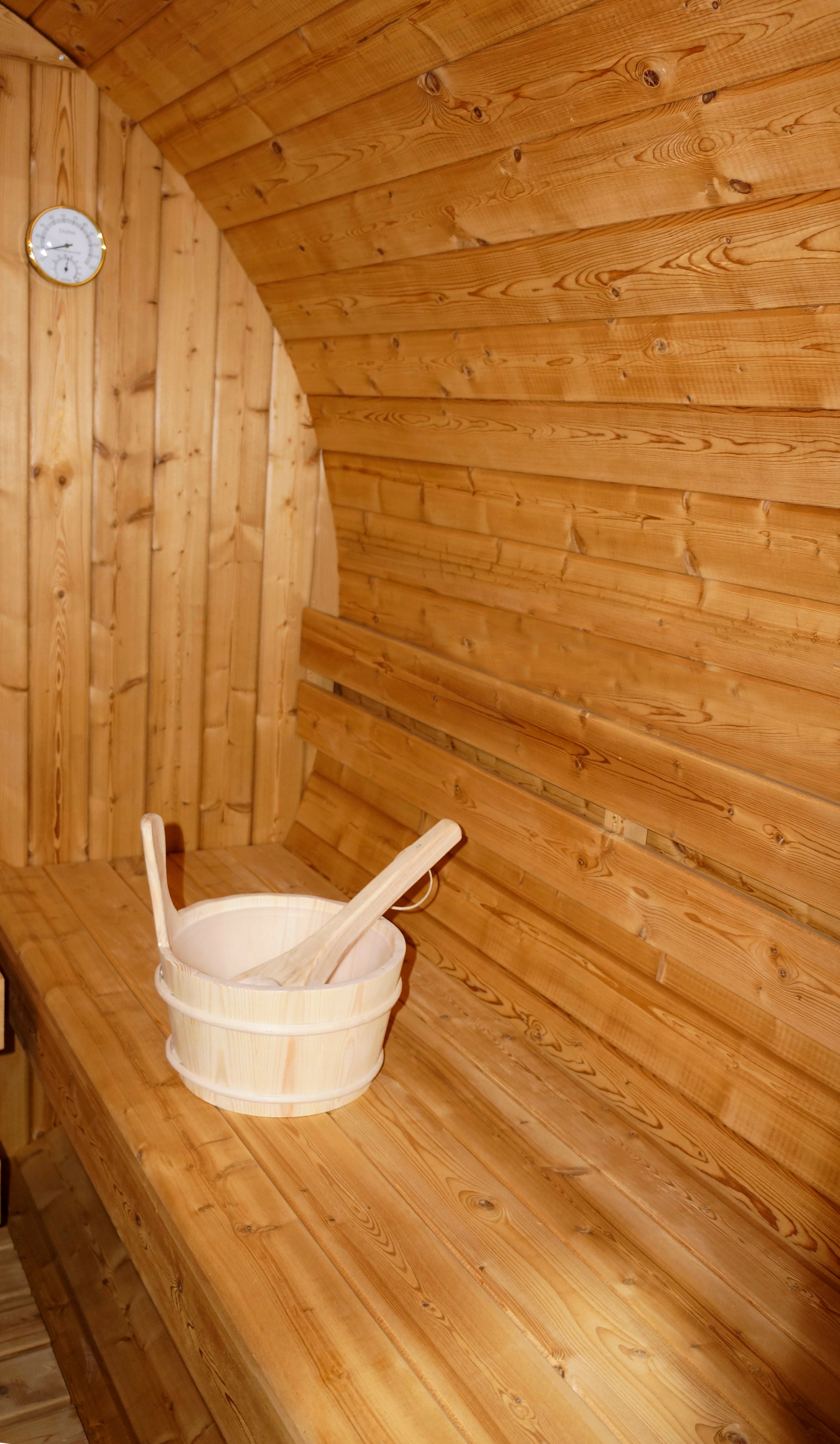 Ignite Barrel 180 Outdoor Sauna - 4 Person